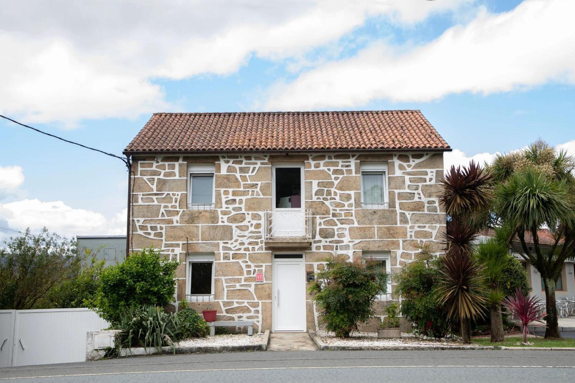 Charming House In Teo With Balcony And Parking Included Βίλα Rua De Francos Εξωτερικό φωτογραφία